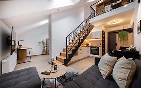 Butas-Loftas Mieste, Kaunas